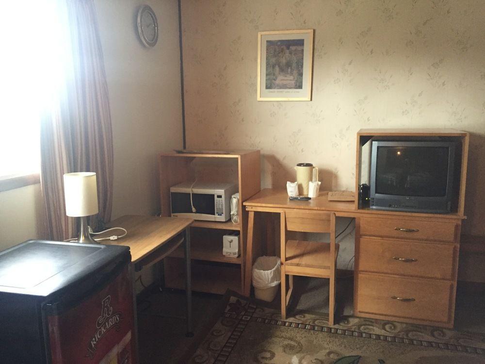Twin Peaks Motel Napanee 외부 사진
