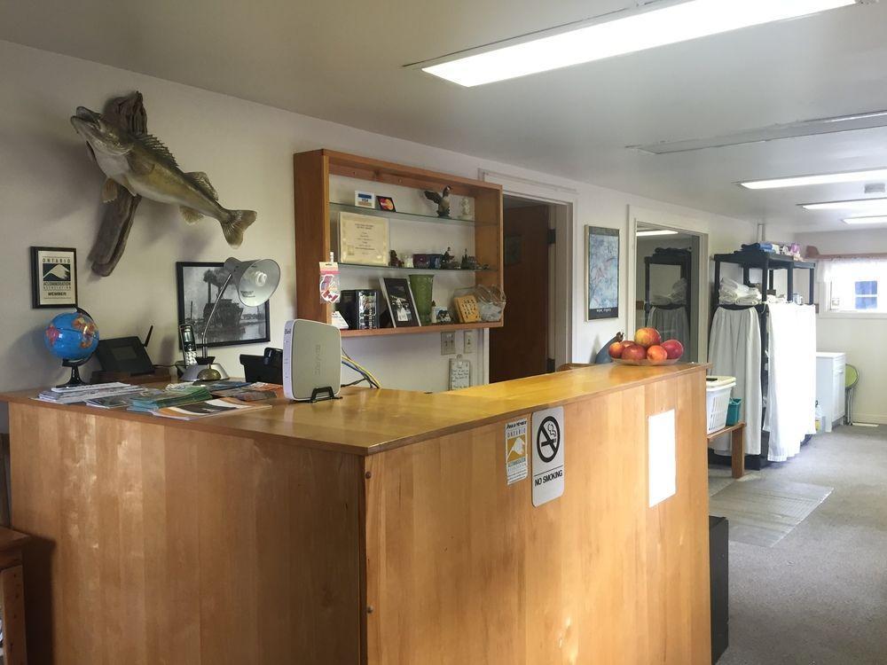 Twin Peaks Motel Napanee 외부 사진